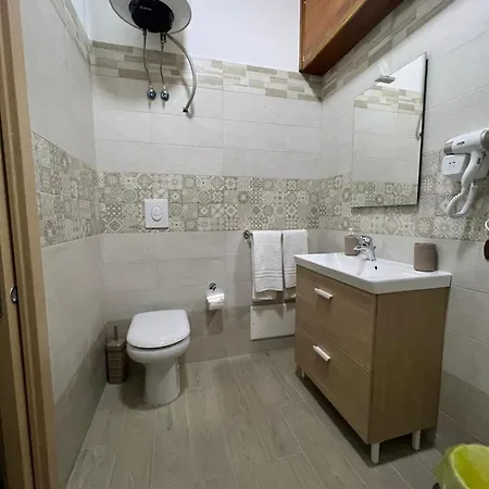 In Piazzetta فندق مبيت وإفطار نابولي