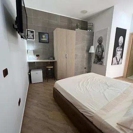 In Piazzetta 3* نابولي