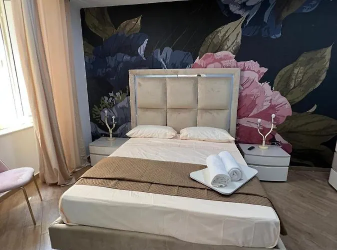 Frühstückspension In Piazzetta Neapel