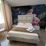 Bed & Breakfast In Piazzetta Naples